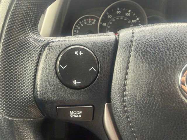 Used 2016 Toyota RAV4 LE AWD/4WD image 14