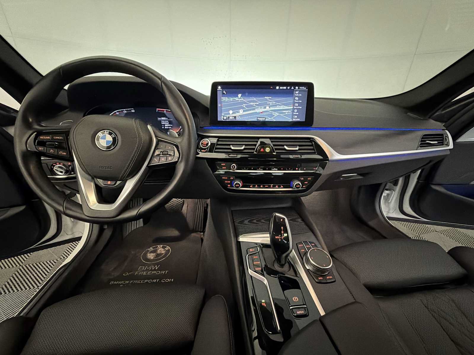 Used 2023 BMW 530i xDrive w/ Premium Package AWD/4WD image 16