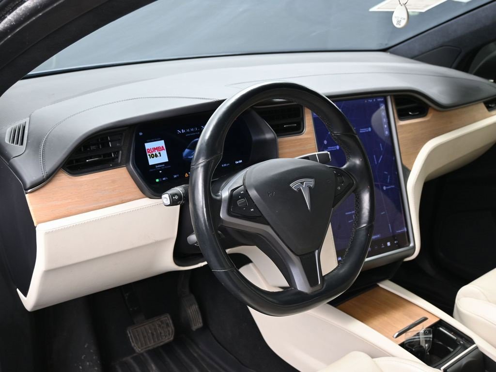 Used 2021 Tesla Model X Long Range image 17