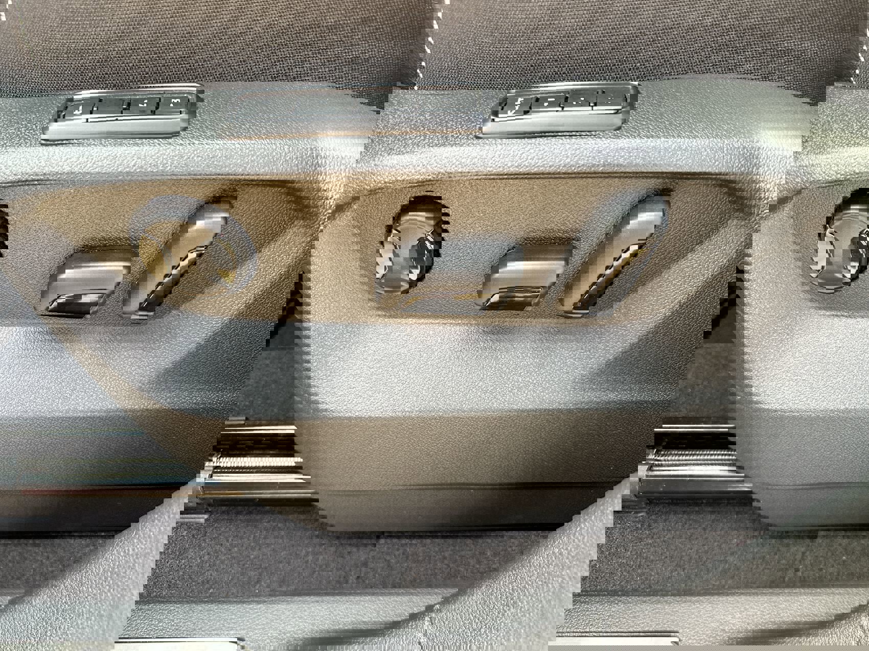 Used 2024 Volkswagen Atlas Cross Sport SEL R-Line image 12