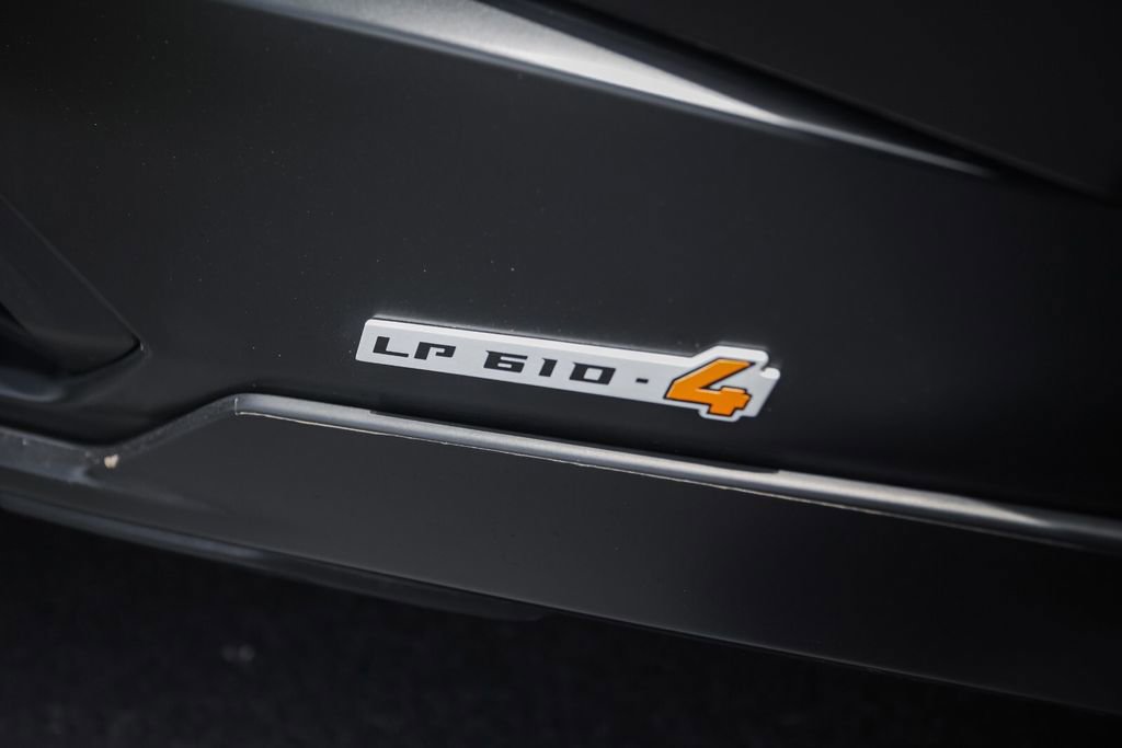 Used 2024 Lamborghini Huracan Sterrato AWD/4WD image 26