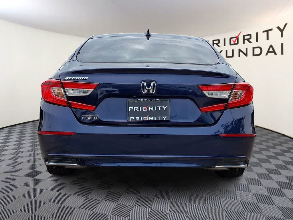 Used 2018 Honda Accord EX image 5