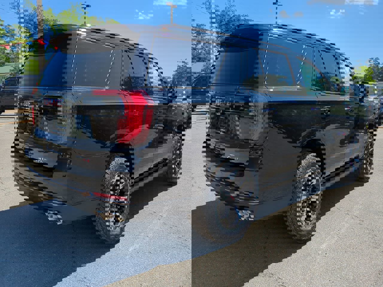 New 2026 GMC Yukon AT4 Ultimate AWD/4WD image 4