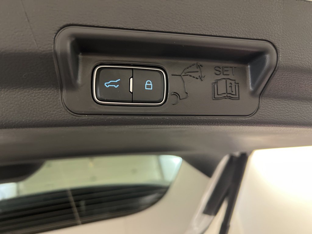 New 2026 Ford Explorer Active image 34