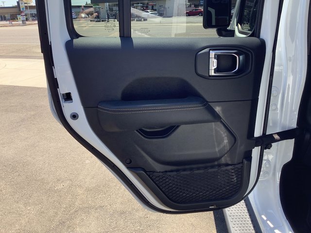 New 2025 Jeep Wrangler Sahara image 28