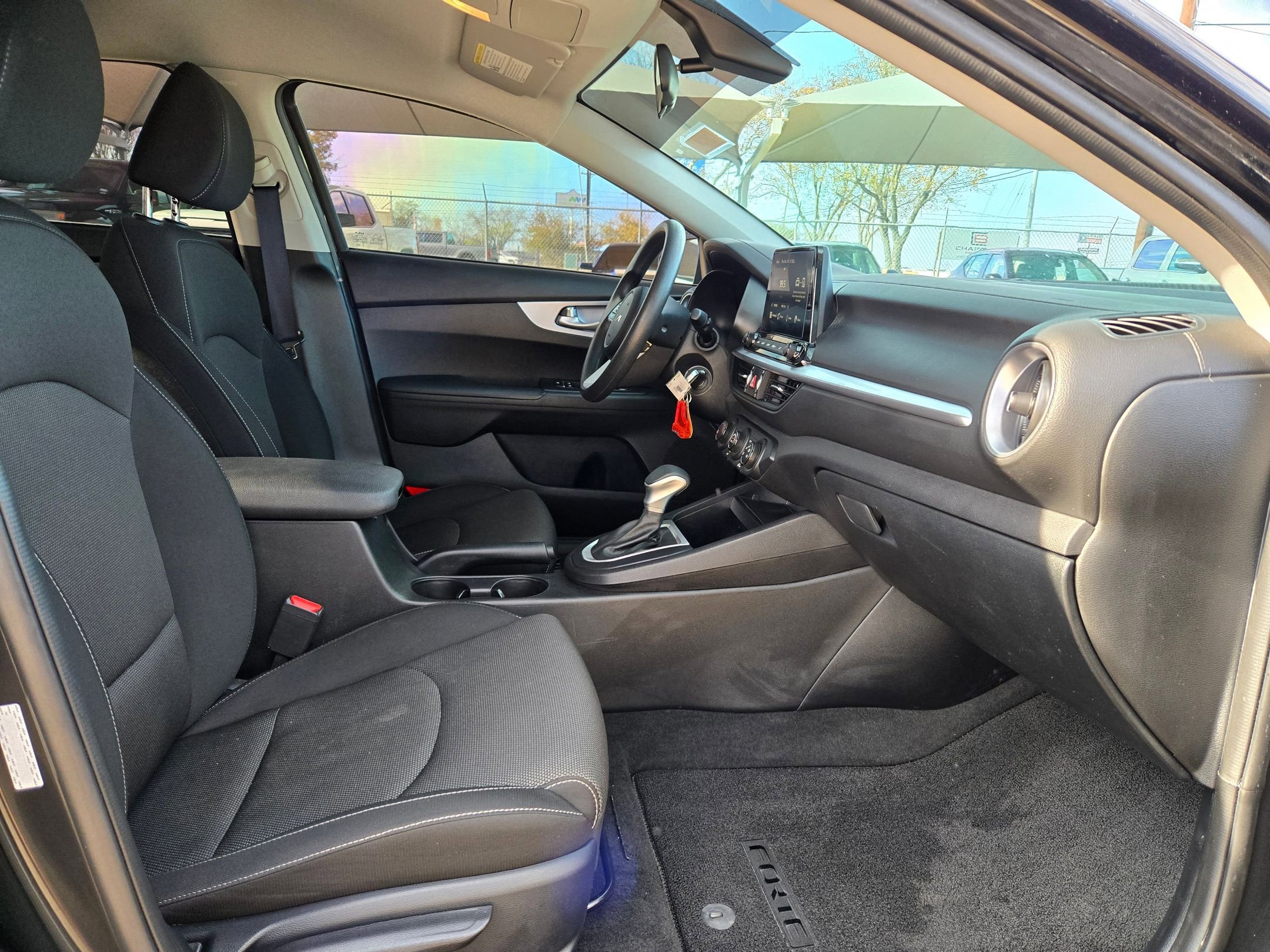 Used 2024 Kia Forte LXS w/ LXS Technology Package image 27