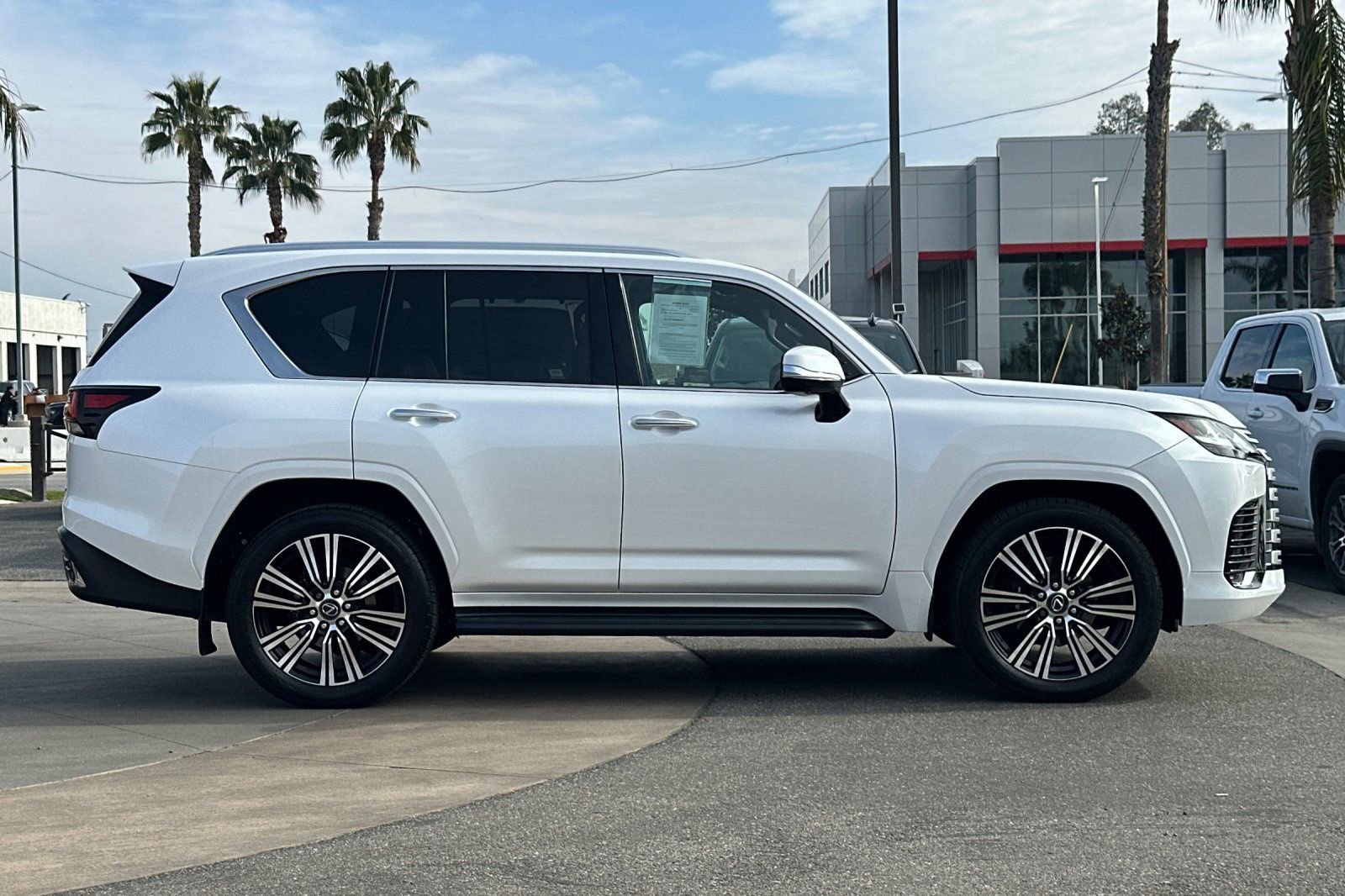 Certified 2024 Lexus LX 600 4WD w/ Luxury Package video 3