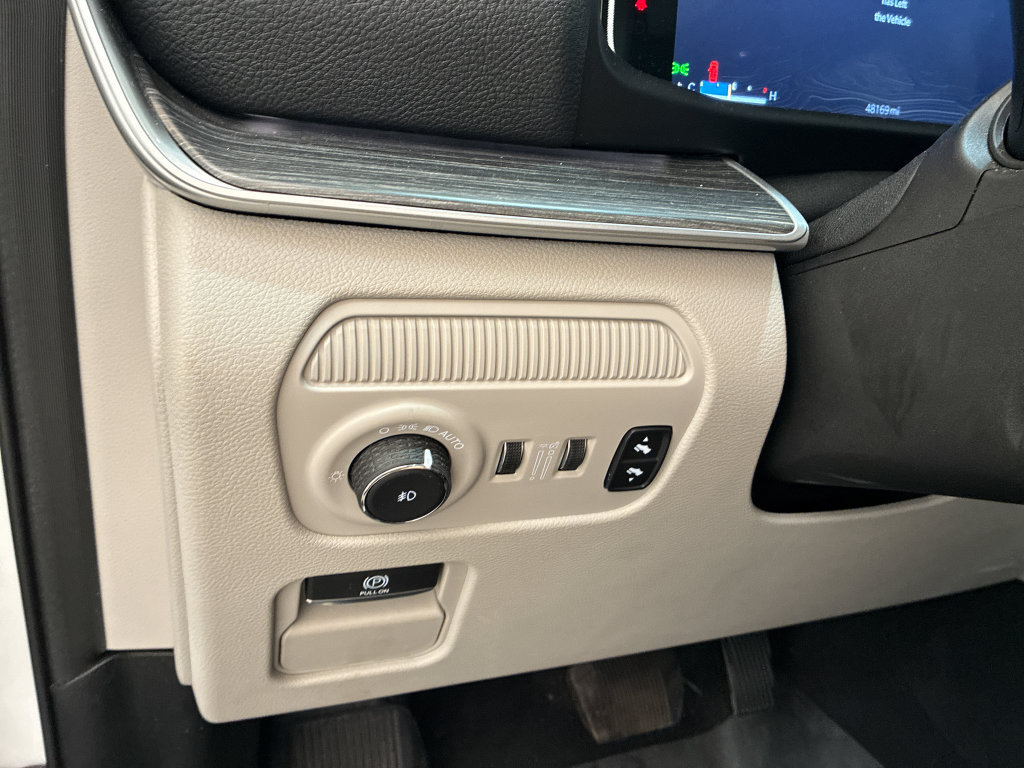 Used 2024 Jeep Wagoneer Series II w/ Convenience Group I AWD/4WD image 29