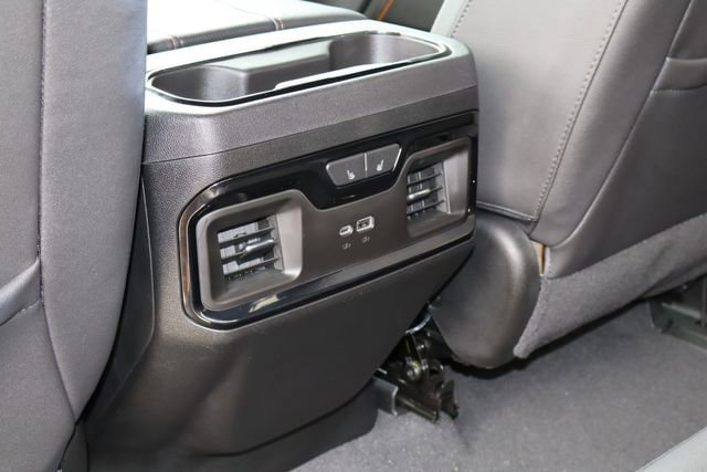 Used 2023 GMC Sierra 1500 AT4 w/ AT4 Premium Package AWD/4WD image 19
