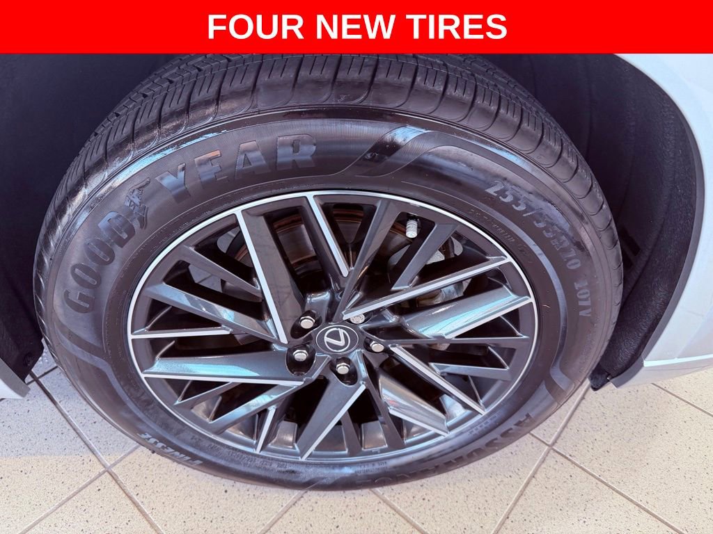 Used 2024 Lexus TX 350 350 Premium PANO ROOF/TECH PKG image 4