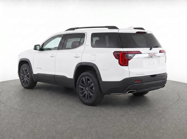 Used 2023 GMC Acadia SLE w/ Driver Convenience Package FWD image 3