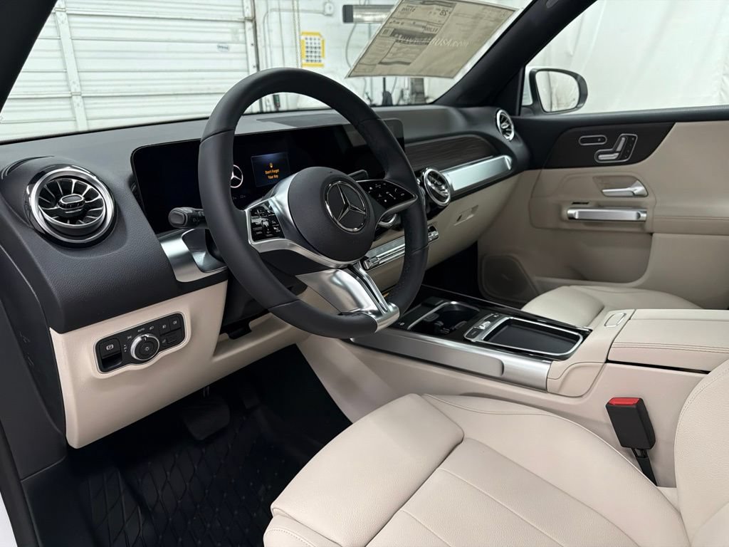 New 2026 Mercedes-Benz GLB 250 image 12