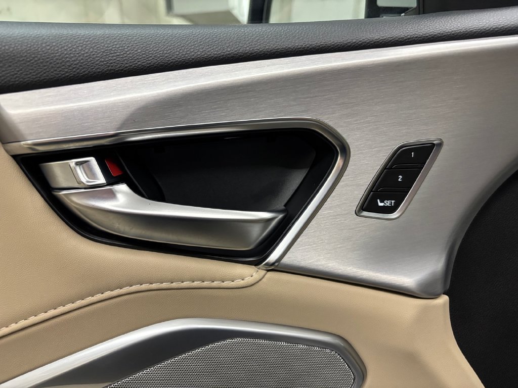 Certified 2024 Acura RDX w/ Technology Package AWD/4WD image 12