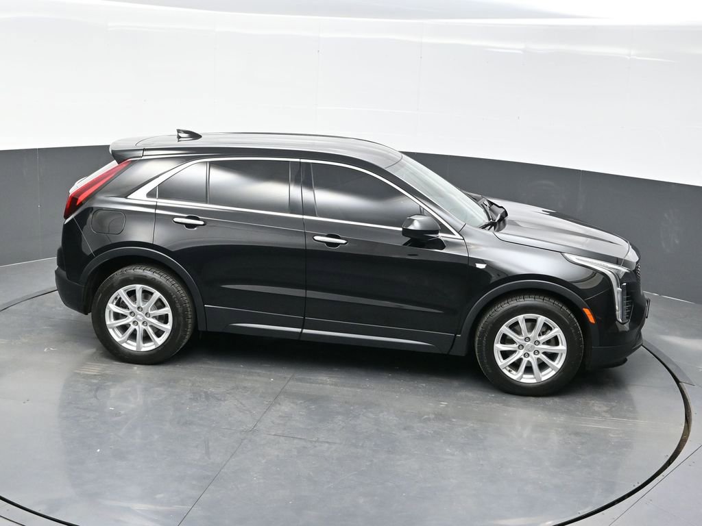 Used 2019 Cadillac XT4 Luxury w/ Cold Weather Package image 39
