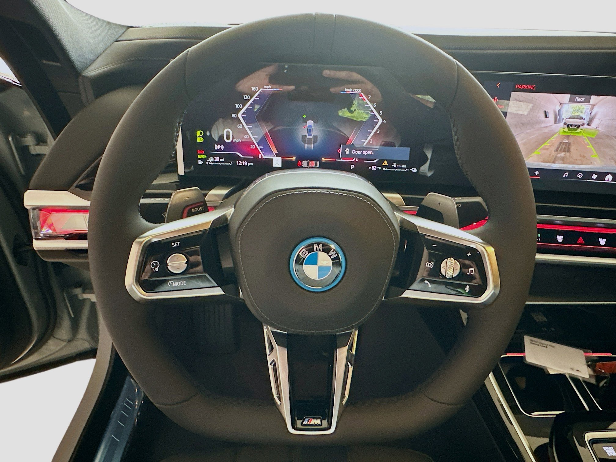 New 2026 BMW 750e xDrive image 8
