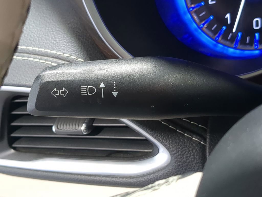 Used 2021 Chrysler Pacifica Limited w/ Uconnect Theater Family Group AWD/4WD image 34