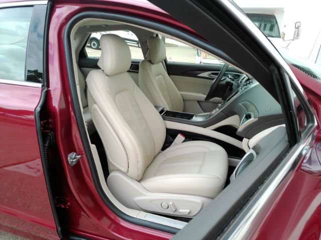 Used 2019 Lincoln MKZ Reserve w/ Reserve Plus Package image 25