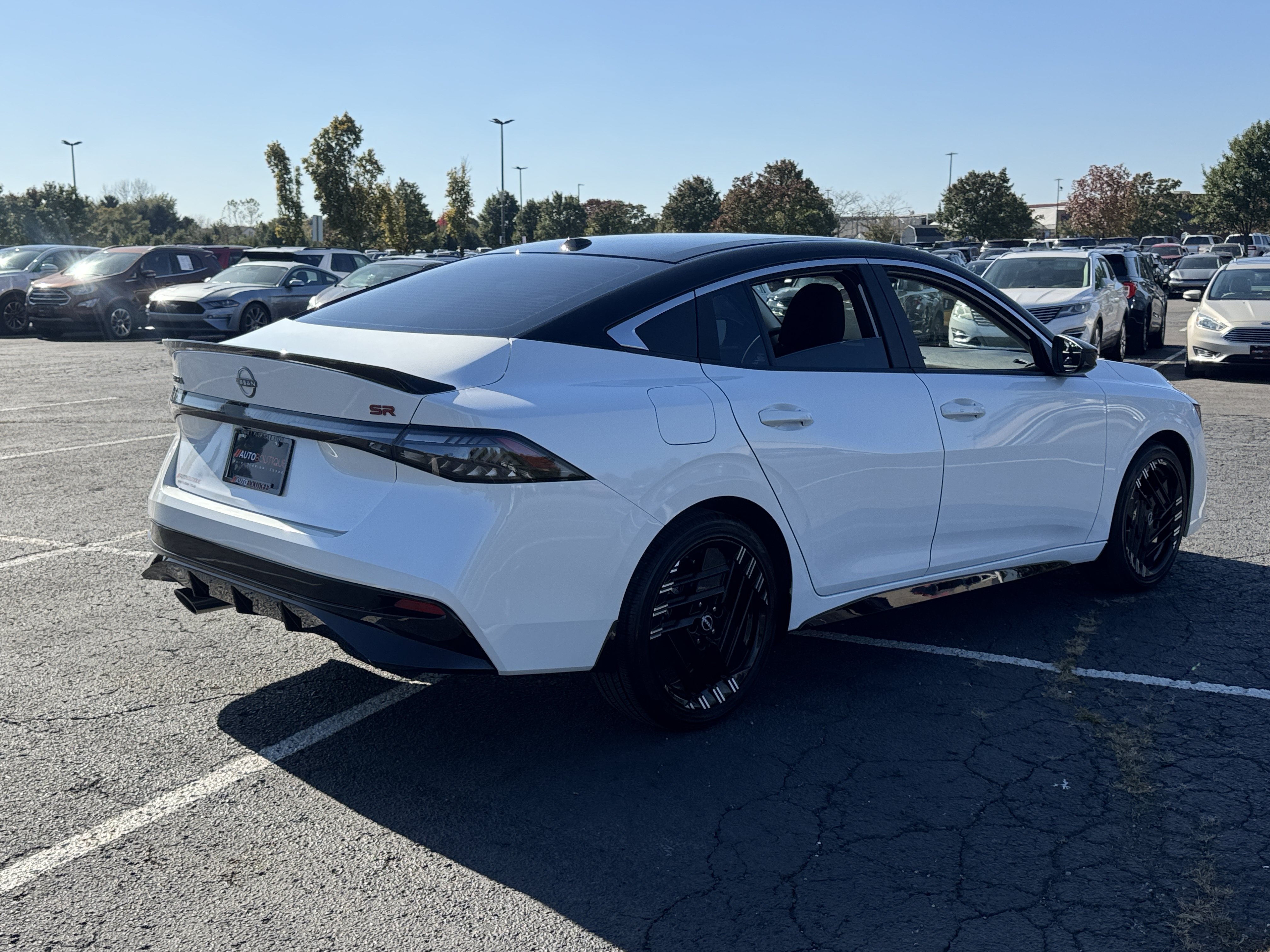Used 2026 Nissan Sentra SR w/ Floor Mat Package FWD image 10