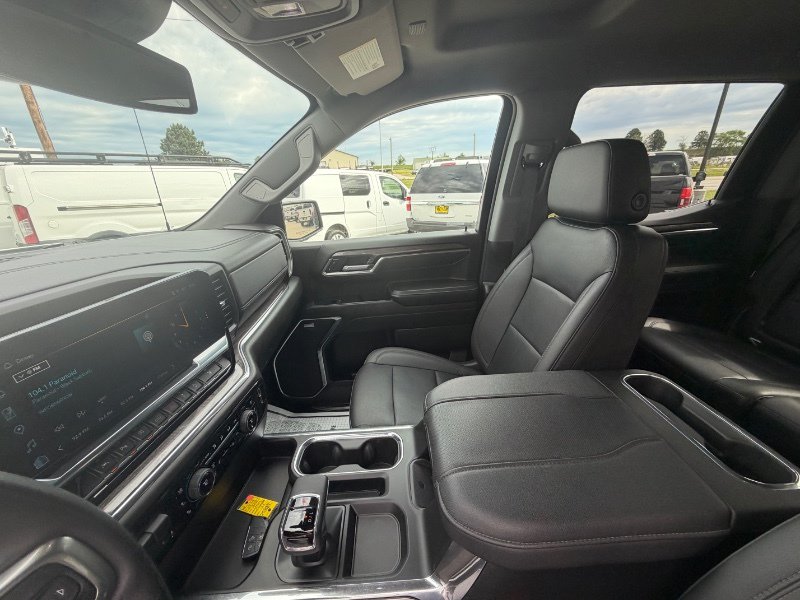 Used 2024 Chevrolet Silverado 1500 LTZ AWD/4WD image 14