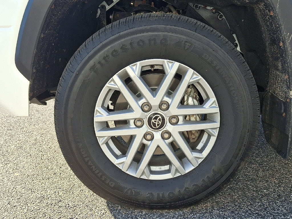 Used 2022 Toyota Tundra SR5 AWD/4WD image 8