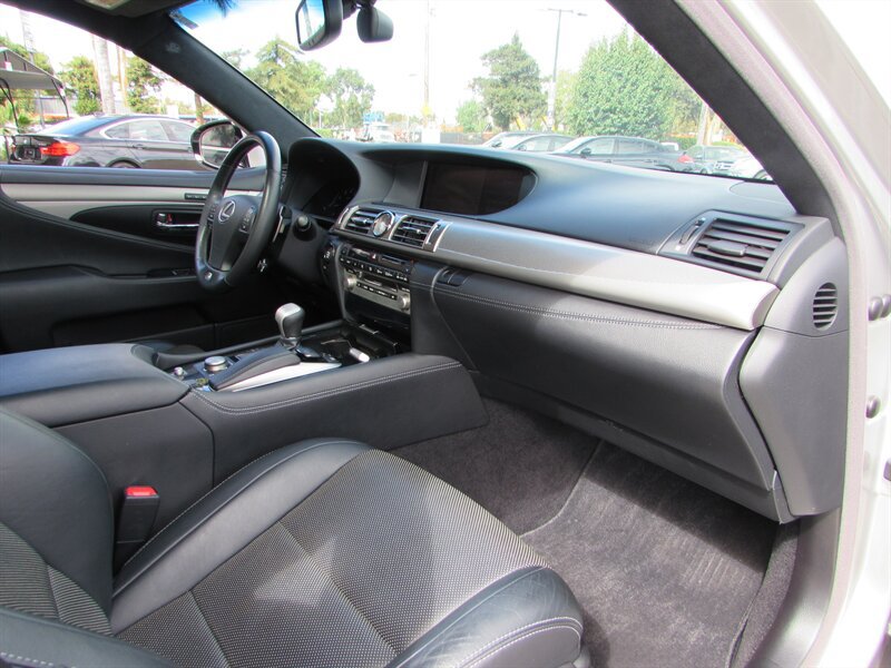 Used 2013 Lexus LS 460 AWD w/ F-Sport Pkg image 30