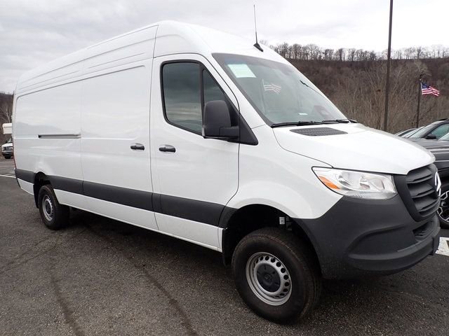 Used 2025 Mercedes-Benz Sprinter 2500 image 8