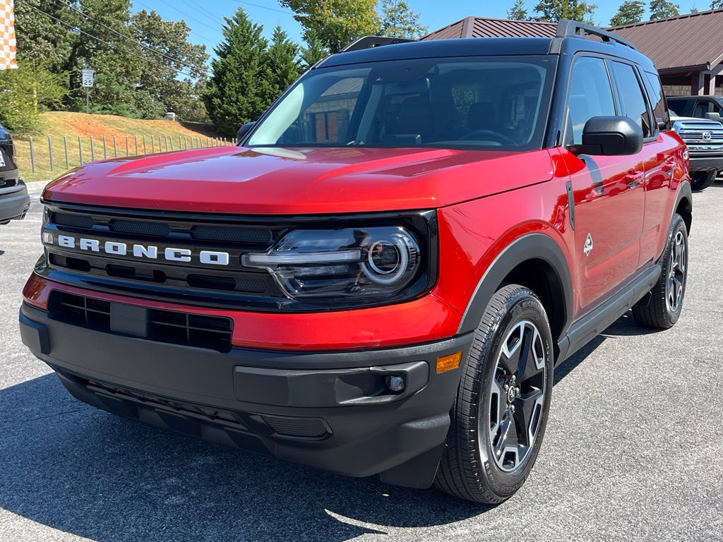 Used 2024 Ford Bronco Sport Outer Banks w/ Tech Package AWD/4WD image 5