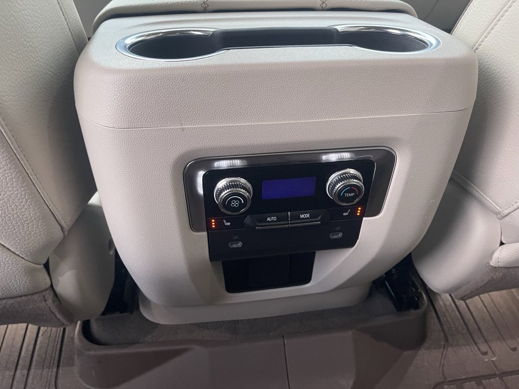 Used 2023 GMC Yukon Denali image 25
