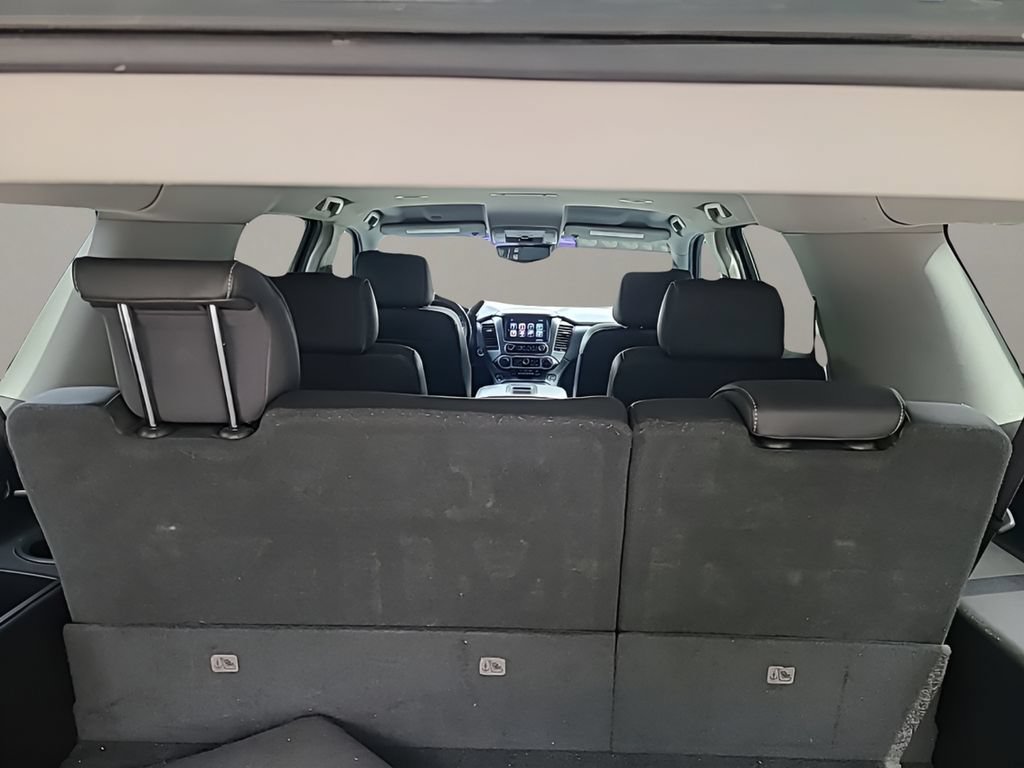 Used 2018 Chevrolet Suburban Premier AWD/4WD image 8