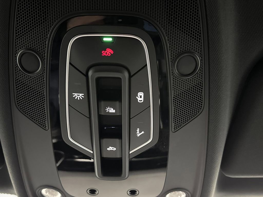 Used 2025 Audi SQ8 Premium Plus w/ S Sport Package image 27