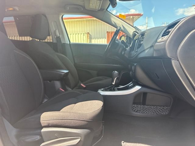 Used 2021 Jeep Compass Sport w/ Cold Weather Group FWD image 15