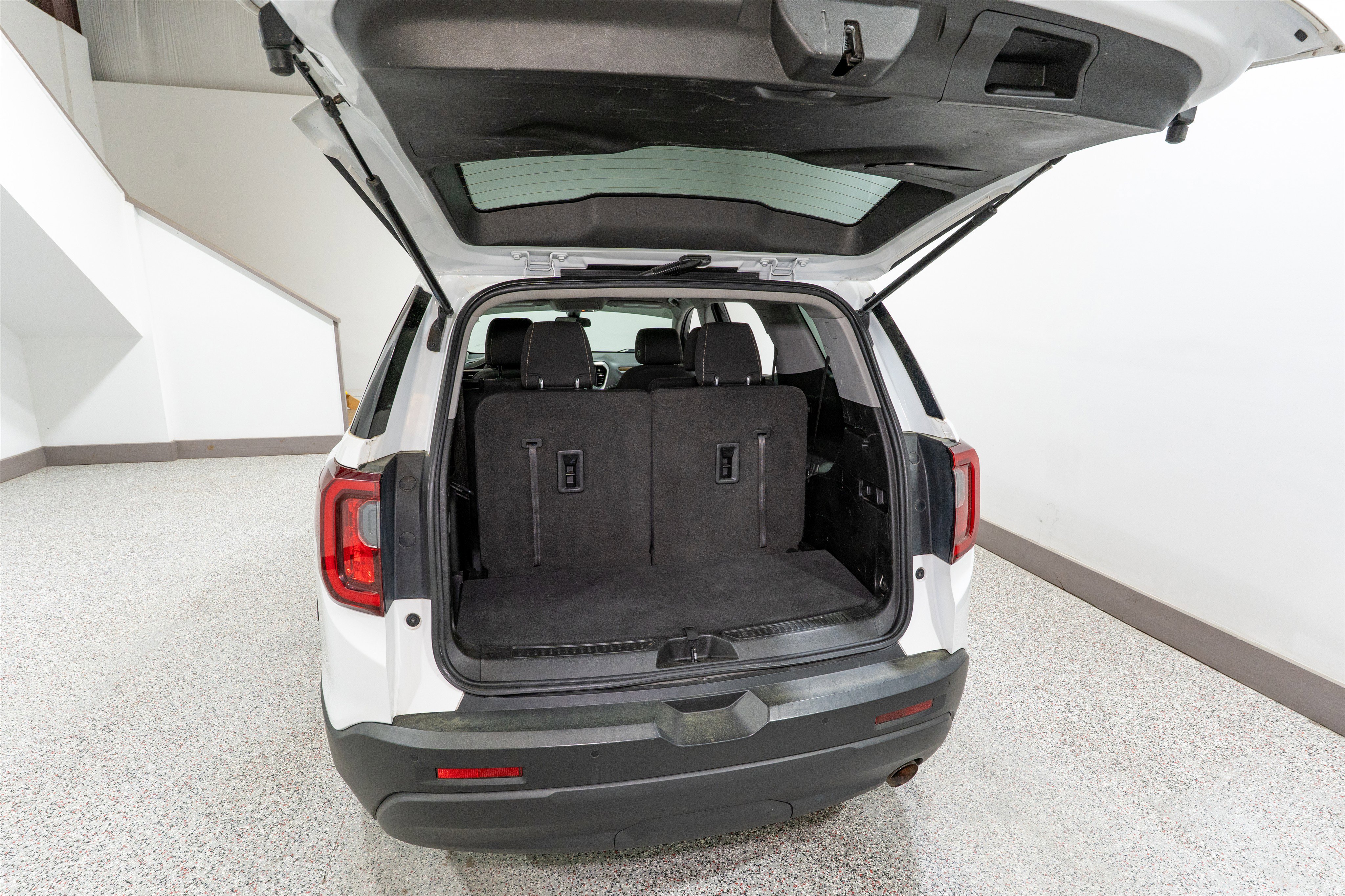 Used 2021 GMC Acadia SLE w/ Elevation Edition image 32