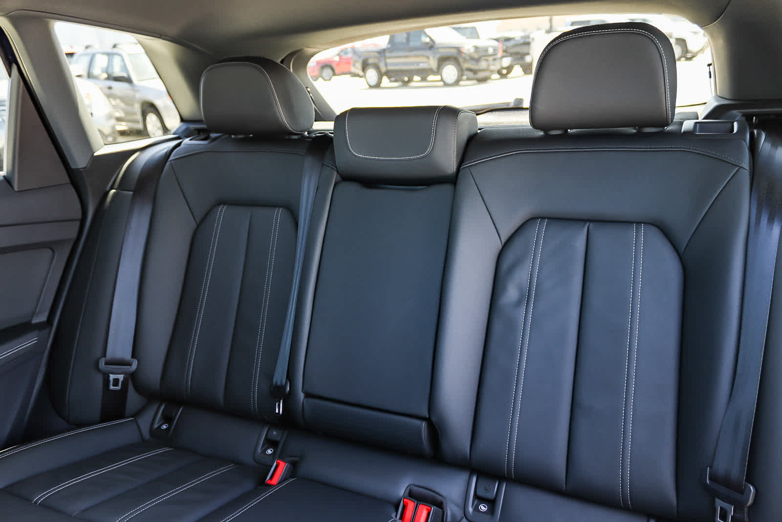 Used 2023 Audi Q4 e-tron Premium Plus w/ Premium Plus RWD image 24