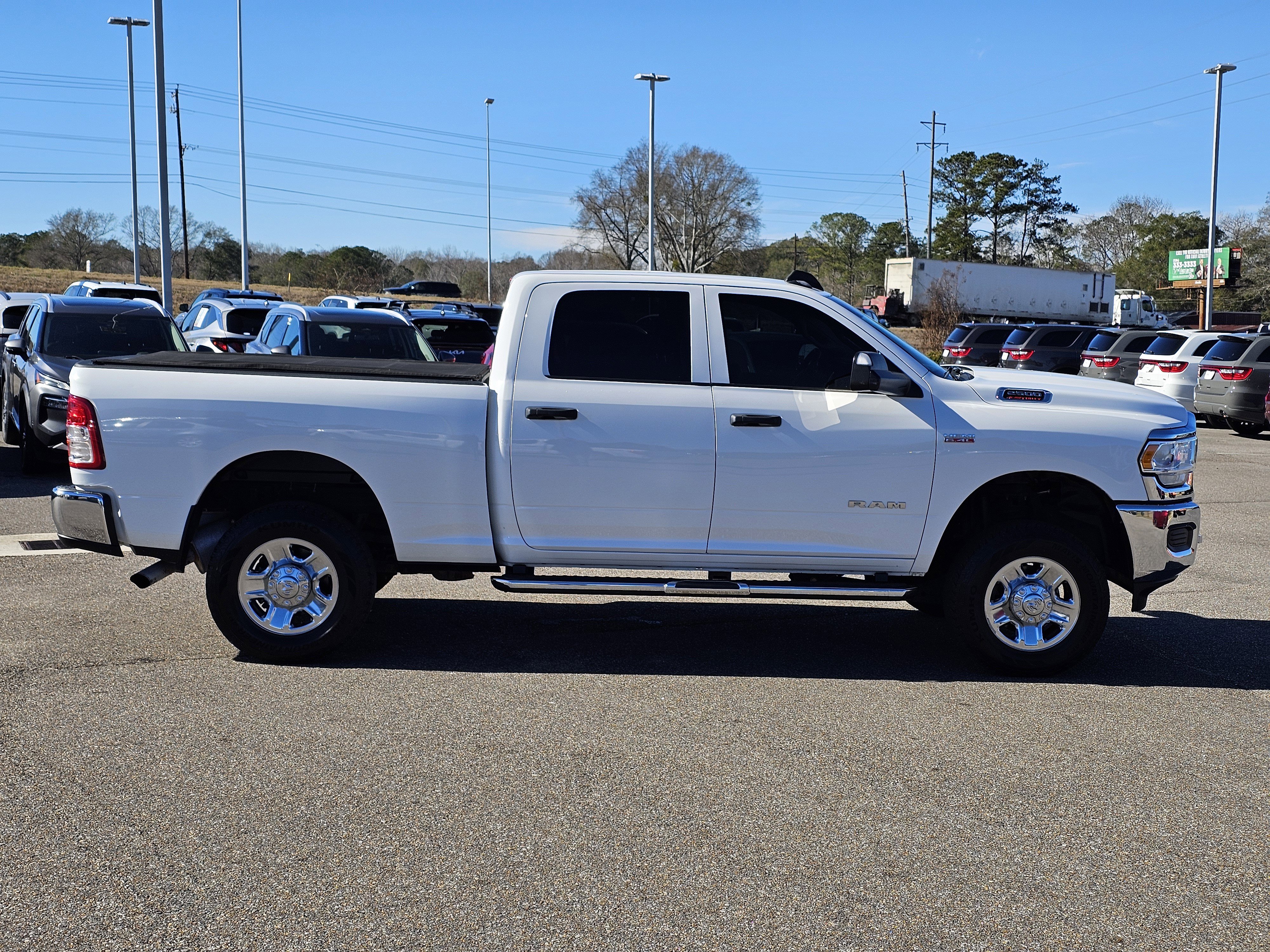 Used 2020 RAM 2500 Tradesman w/ Chrome Appearance Group image 8