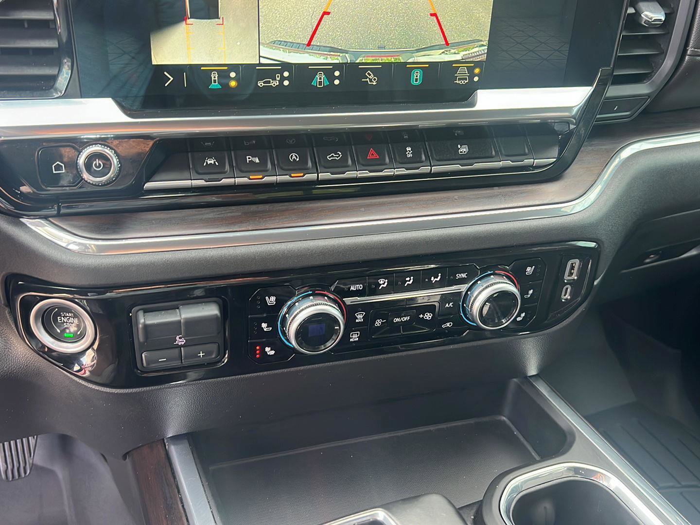 Used 2023 GMC Sierra 1500 SLT w/ SLT Premium Plus Package image 26