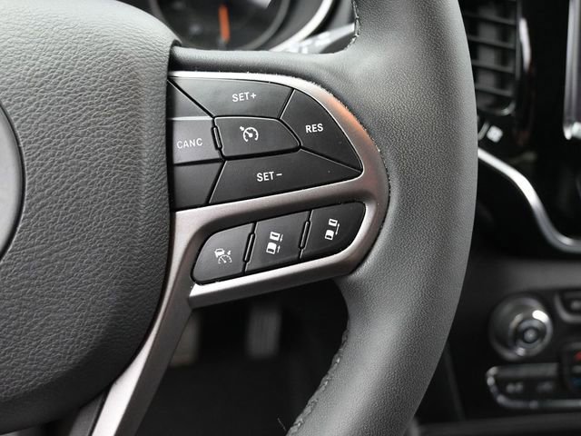 Used 2022 Jeep Cherokee Limited w/ Elite Package image 31