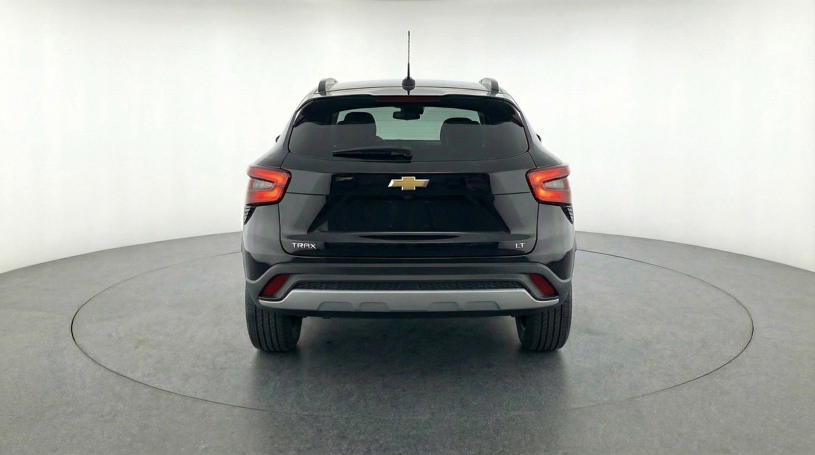 Used 2025 Chevrolet Trax LT w/ LT Convenience Package image 7
