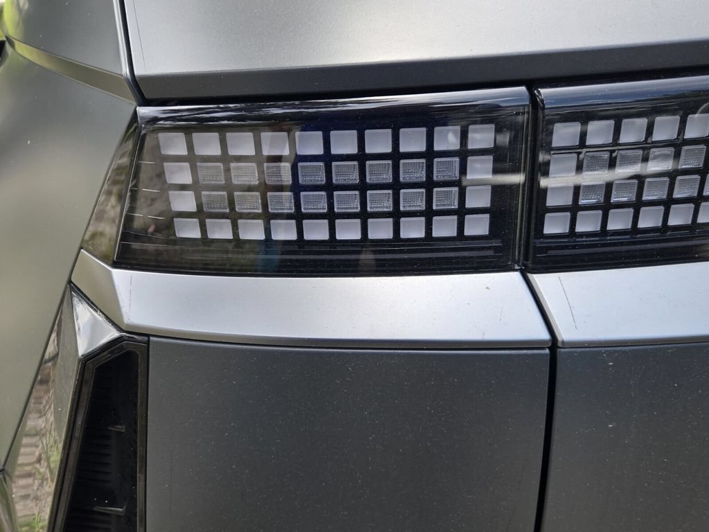 Certified 2025 Hyundai Ioniq 5 N AWD/4WD image 6
