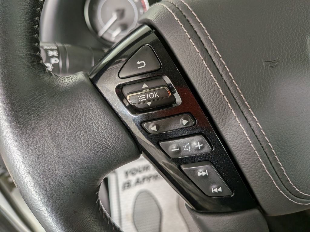 Used 2023 Nissan Armada Platinum w/ Captain's Chairs Package image 21