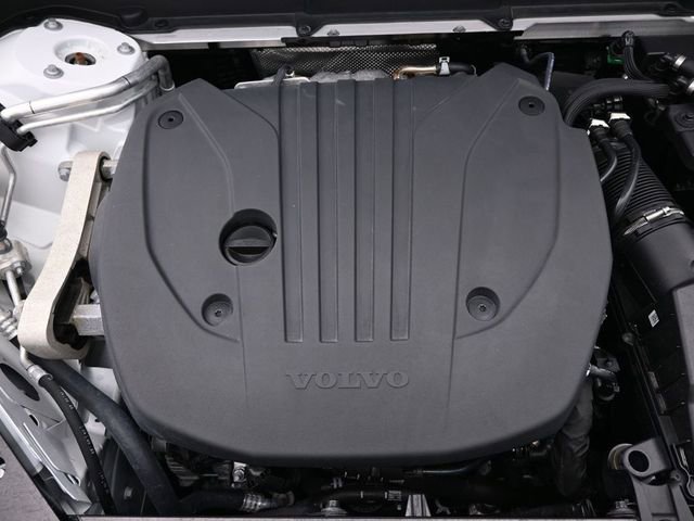 Used 2024 Volvo XC60 B5 Plus w/ Protection Package Premier image 35