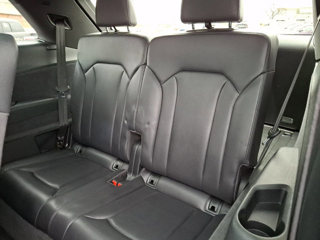 Used 2018 Audi Q7 3.0T Premium Plus w/ Premium Plus Package image 12