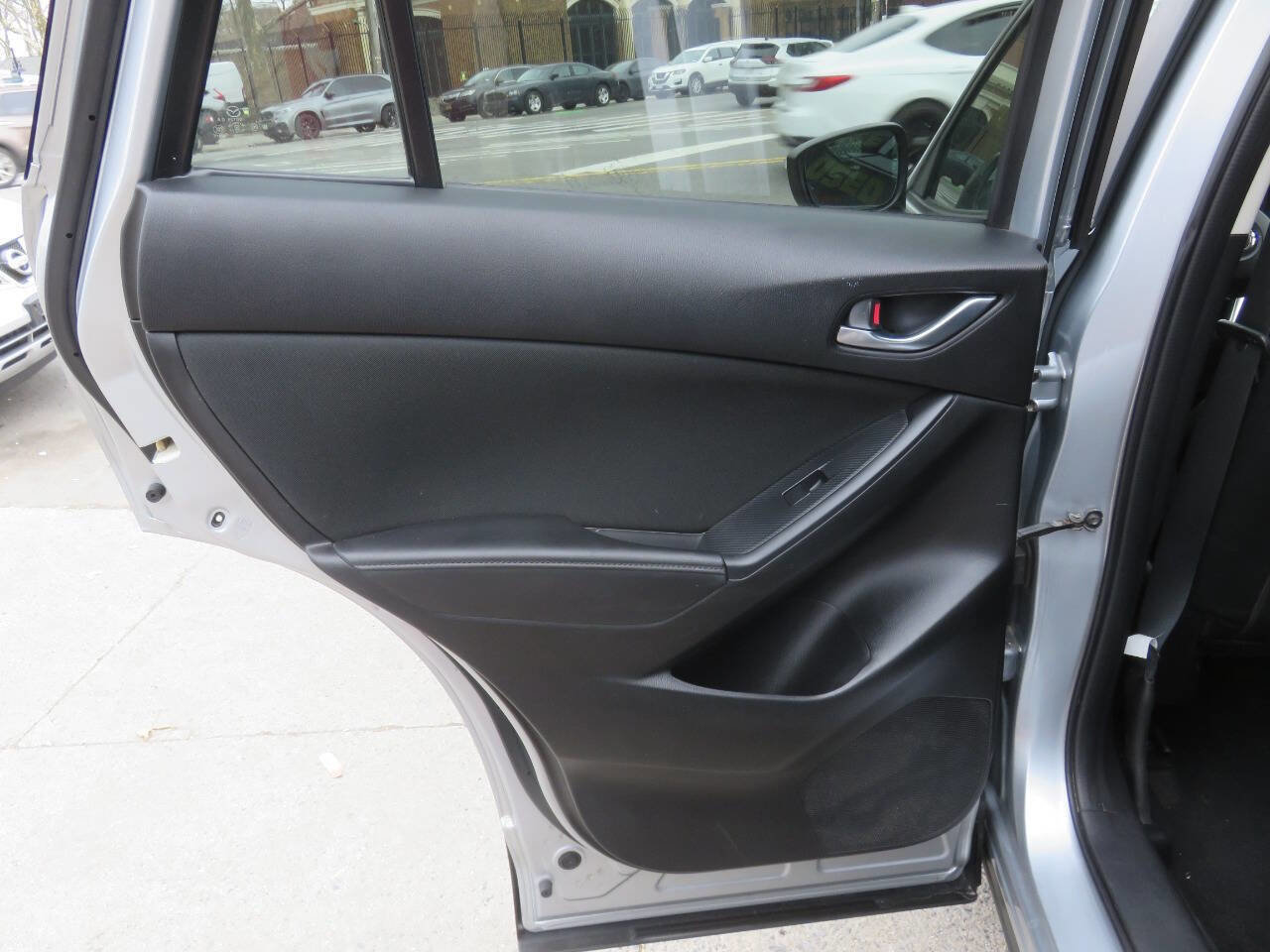 Used 2016 MAZDA CX-5 Touring image 28