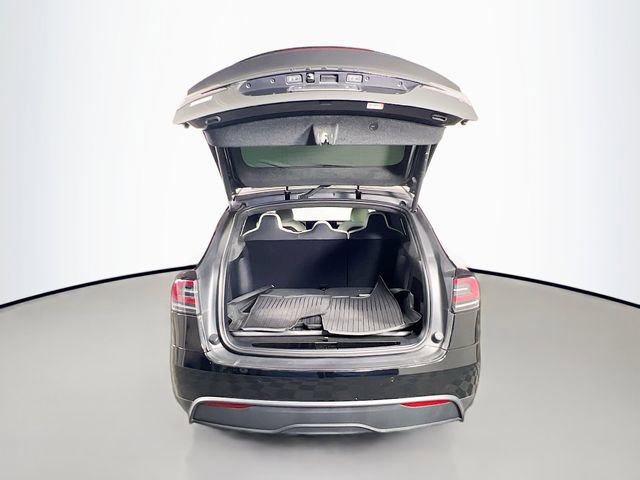 Used 2022 Tesla Model X image 27