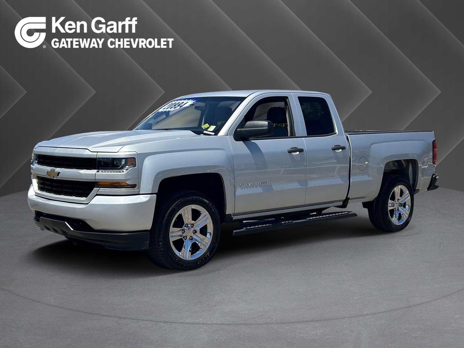 Used 2018 Chevrolet Silverado 1500 Custom RWD image 1