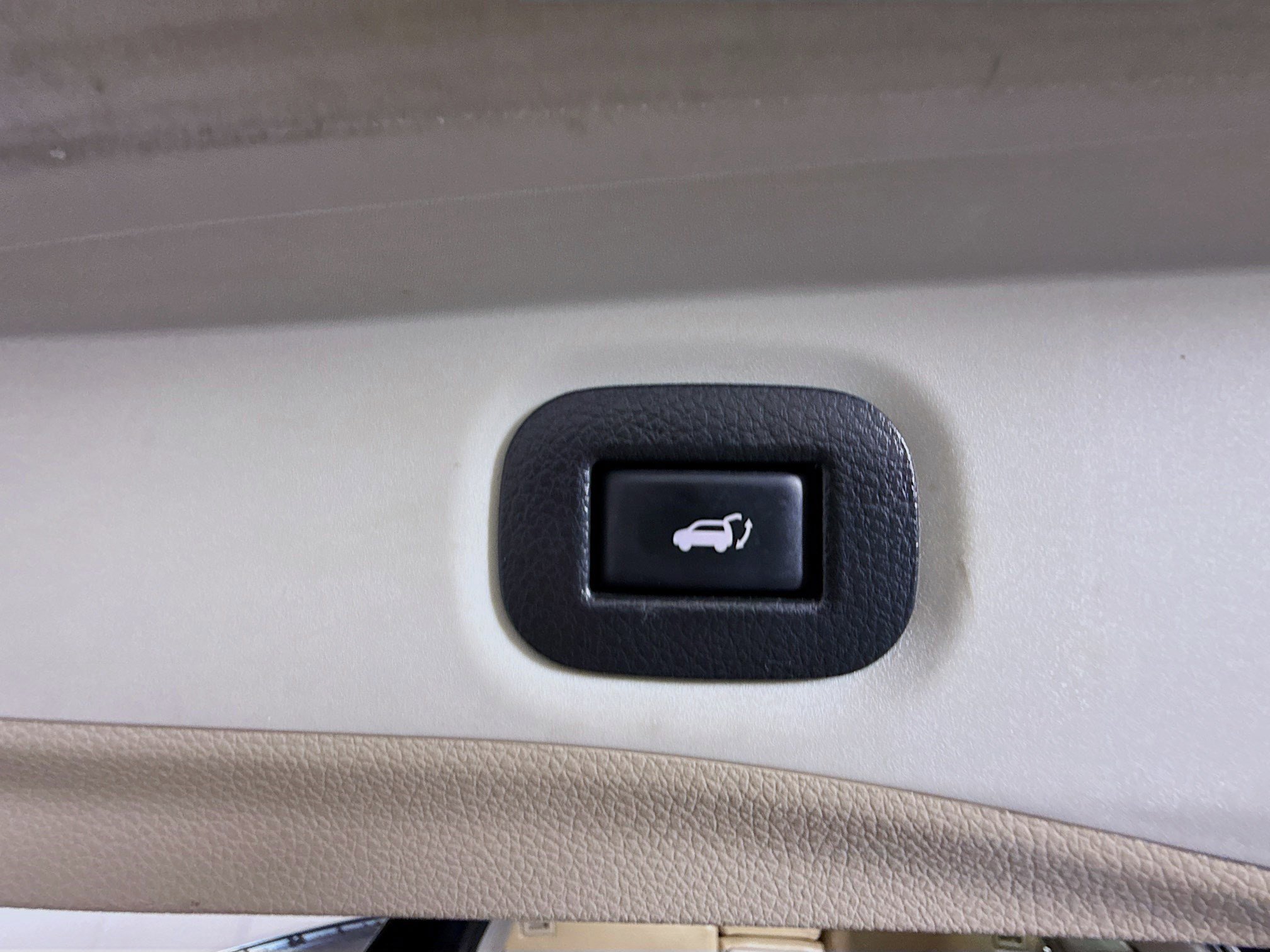 Used 2018 Nissan Rogue SV FWD image 41