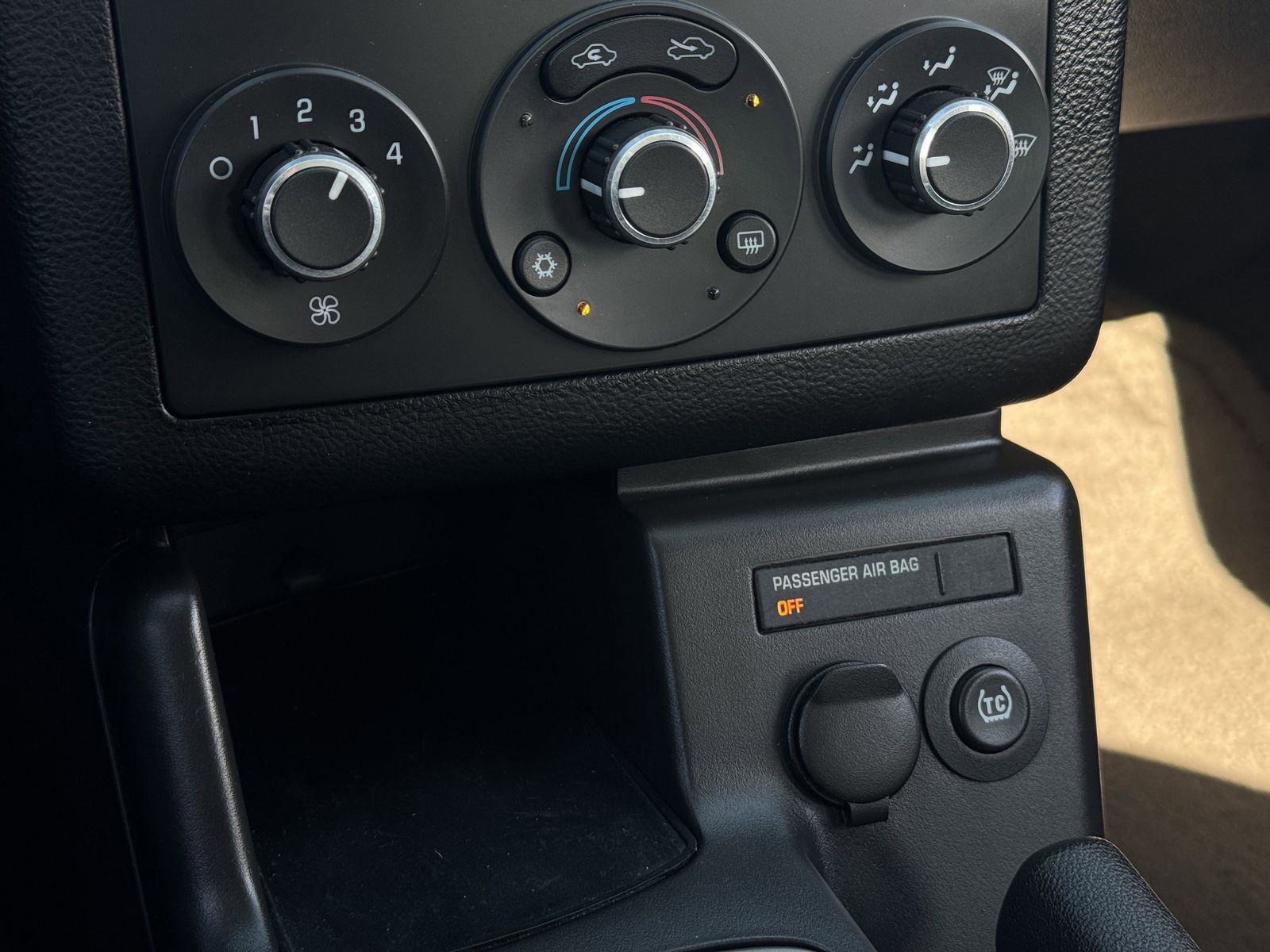 Used 2008 Pontiac G6 Value Leader image 17