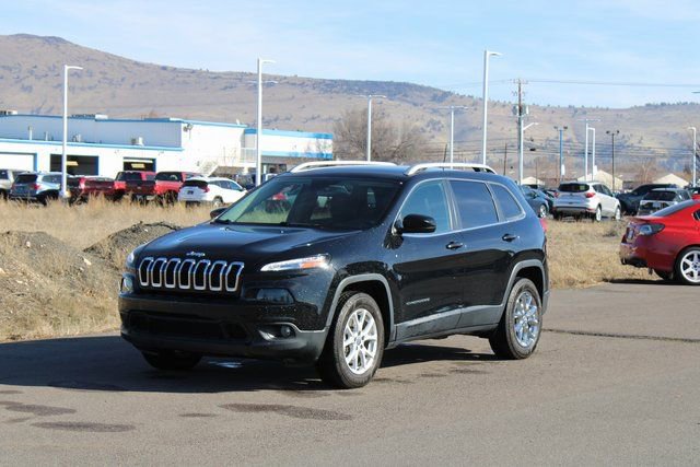 Used 2018 Jeep Cherokee Latitude Plus image 7