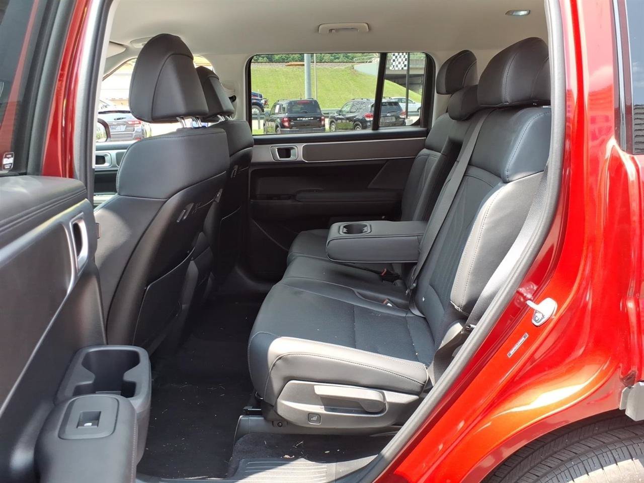 Used 2026 Hyundai Santa Fe SEL AWD/4WD image 8