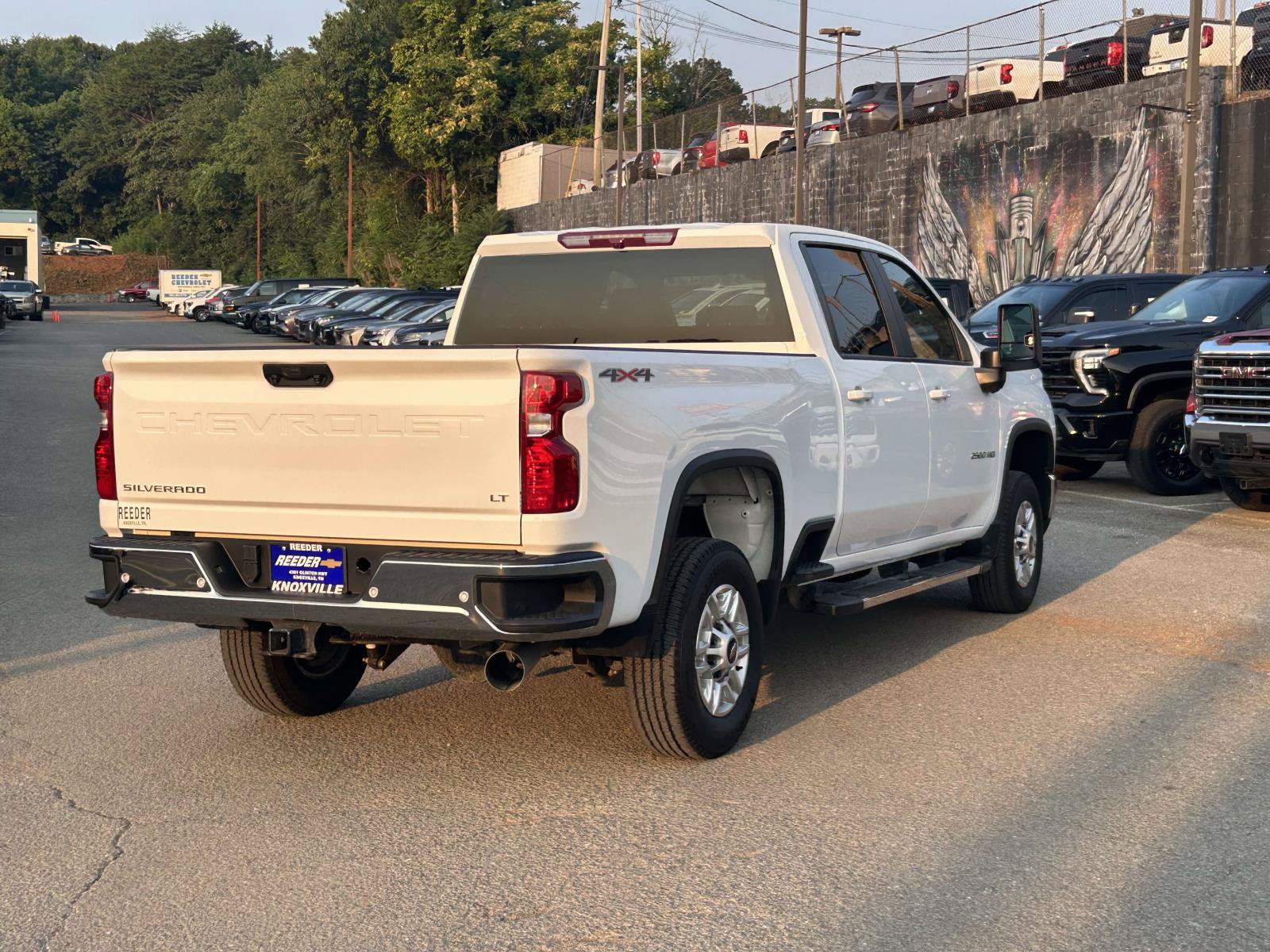 Used 2025 Chevrolet Silverado 2500 LT w/ Safety Package AWD/4WD image 7