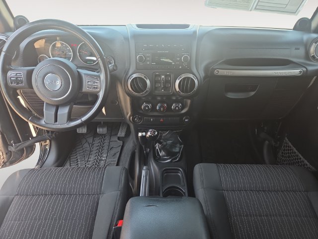 Used 2012 Jeep Wrangler Unlimited Sport AWD/4WD image 10